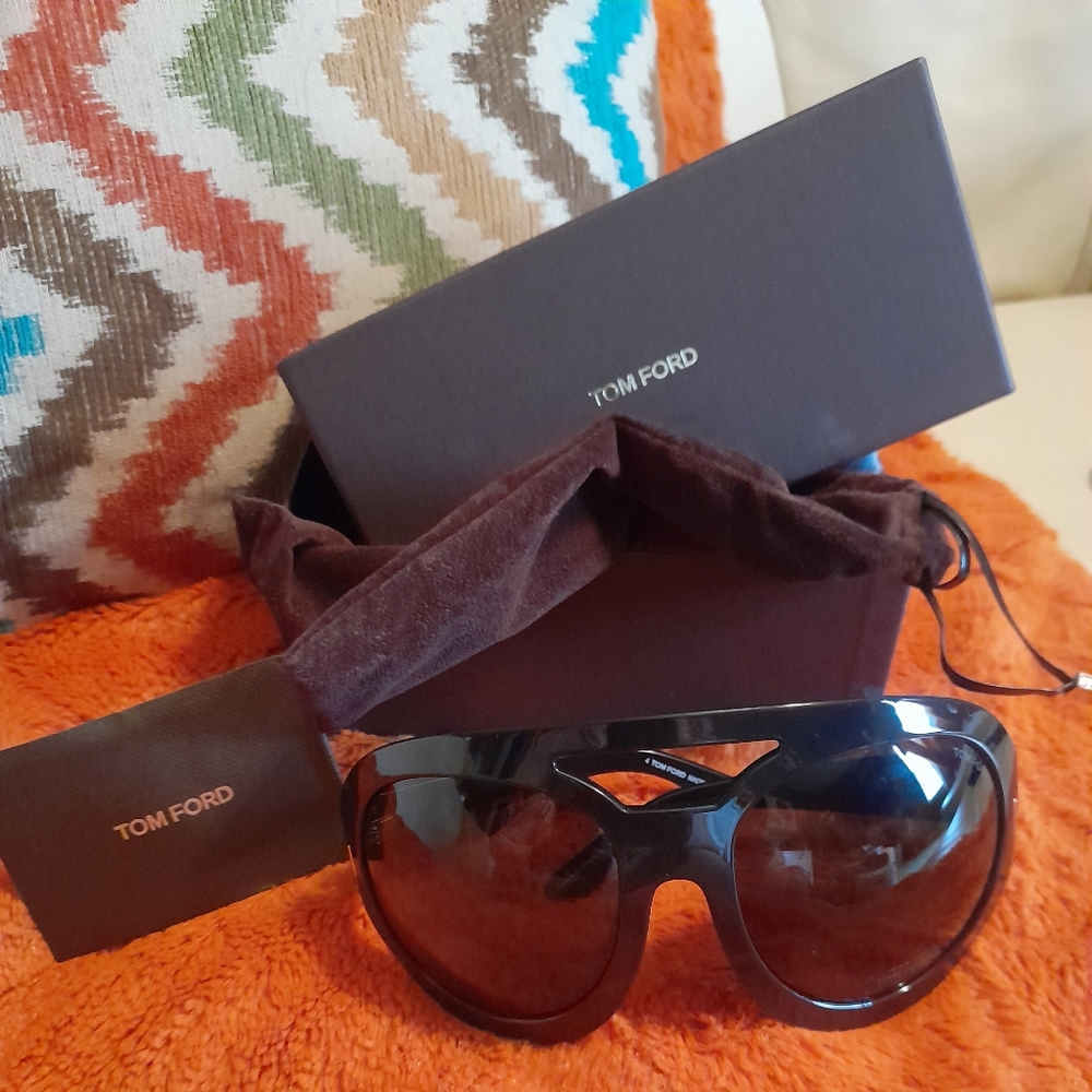 Sunglasses - Picture 2 of 2